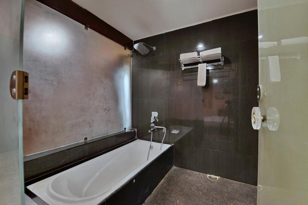 Hotel Silver Oak Bilāspur Εξωτερικό φωτογραφία